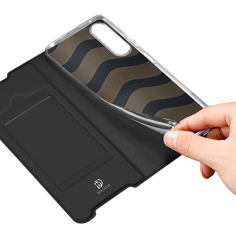 Skin Pro Series Sony Xperia 10 IV Negro