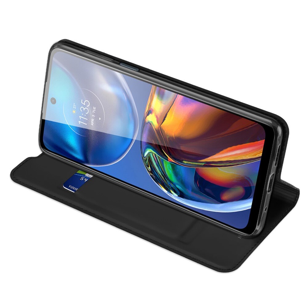 Skin Pro Series Motorola Moto E32 Negro