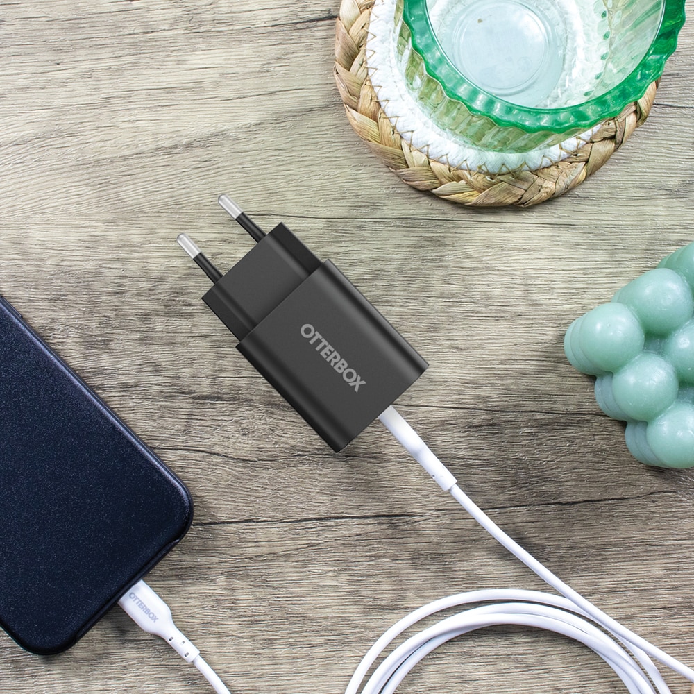 Cargador USB-C 20W PD Black